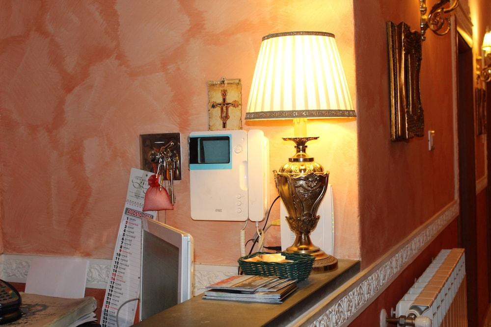 Bed & Breakfast La Corte Dei Principi - Residenza D'epoca Florence